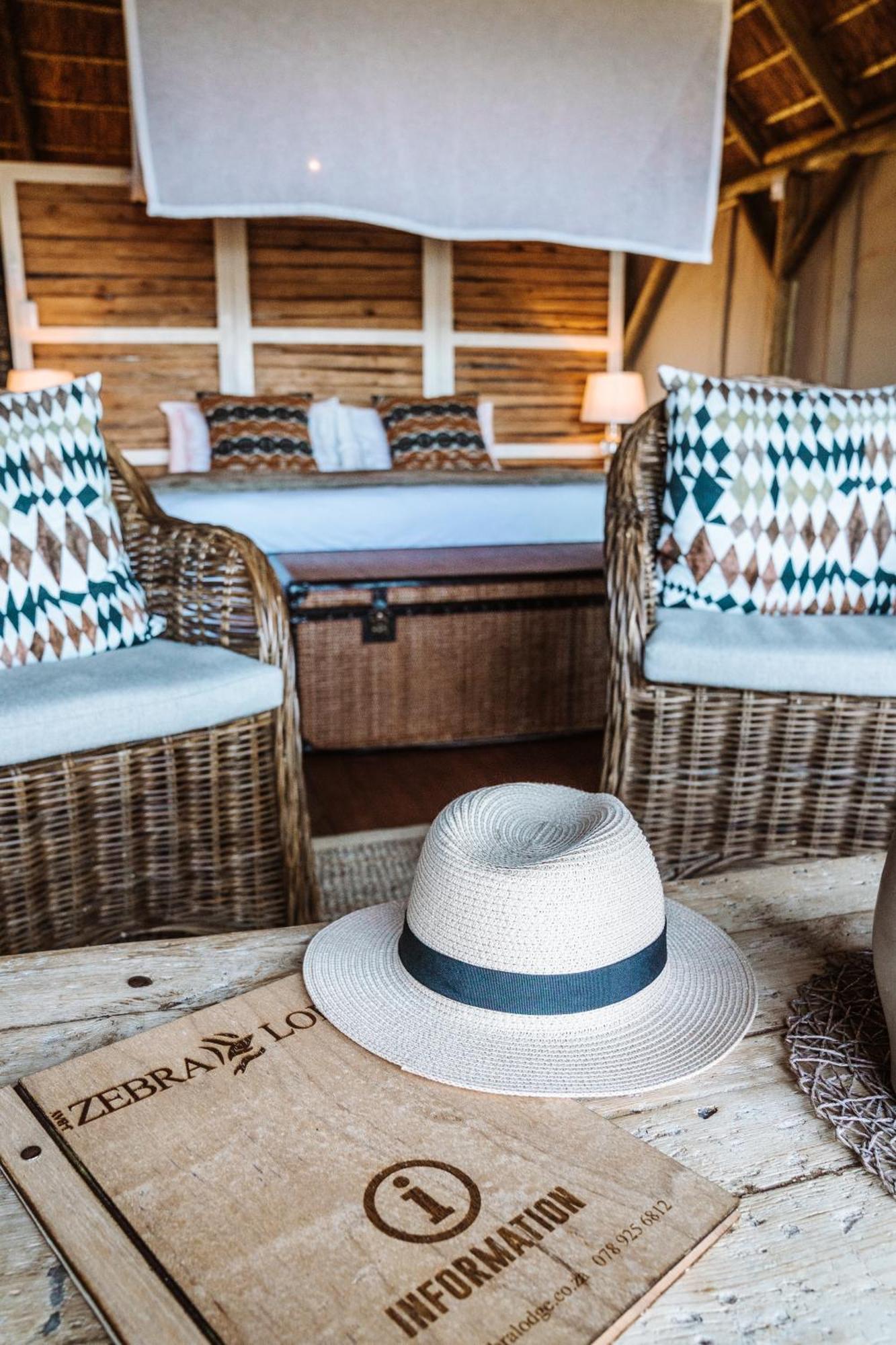 Jbay Zebra Lodge Longmore Buitenkant foto
